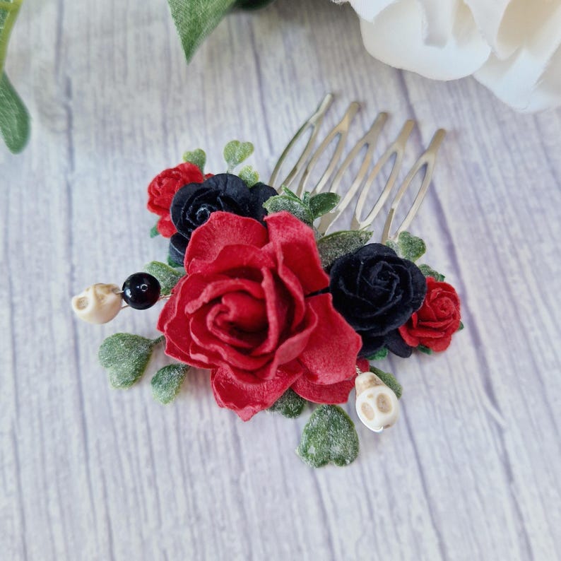 Red and black rose hair comb, Gothic hair accessories, Bridesmaid hair piece