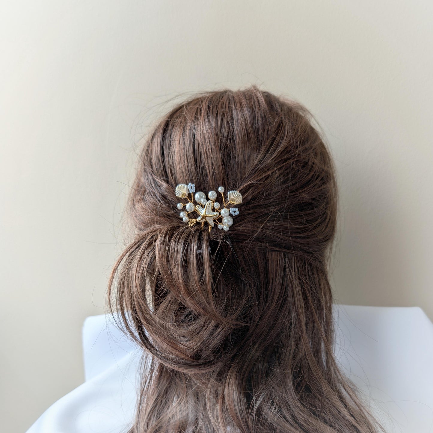 Starfish and pearl hair pin
