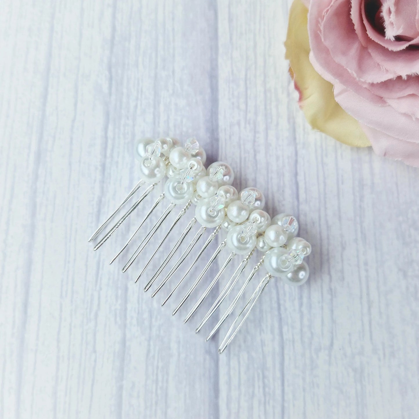 Pearl hair comb