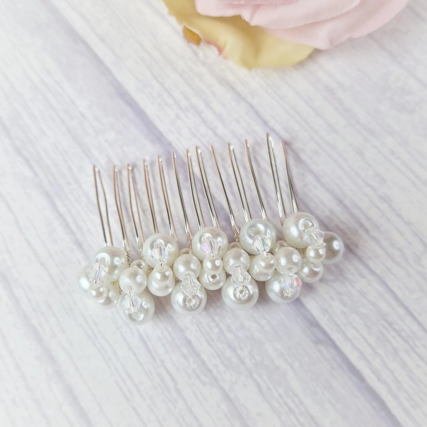 Pearl hair comb
