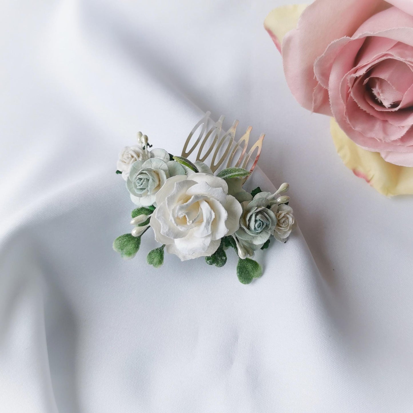 Flower hair comb