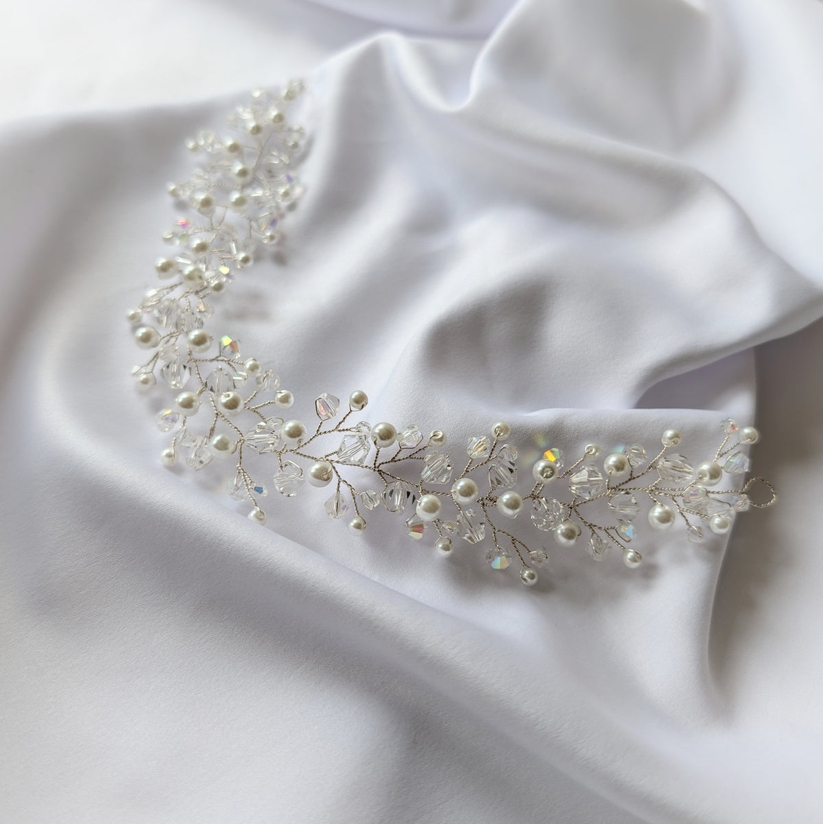 Crystal and pearl hair vine, Bridal hair accessory, Winter wedding