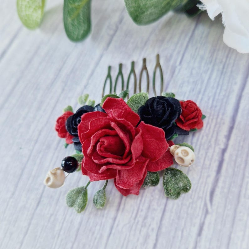 Red and black rose hair comb, Gothic hair accessories, Bridesmaid hair piece
