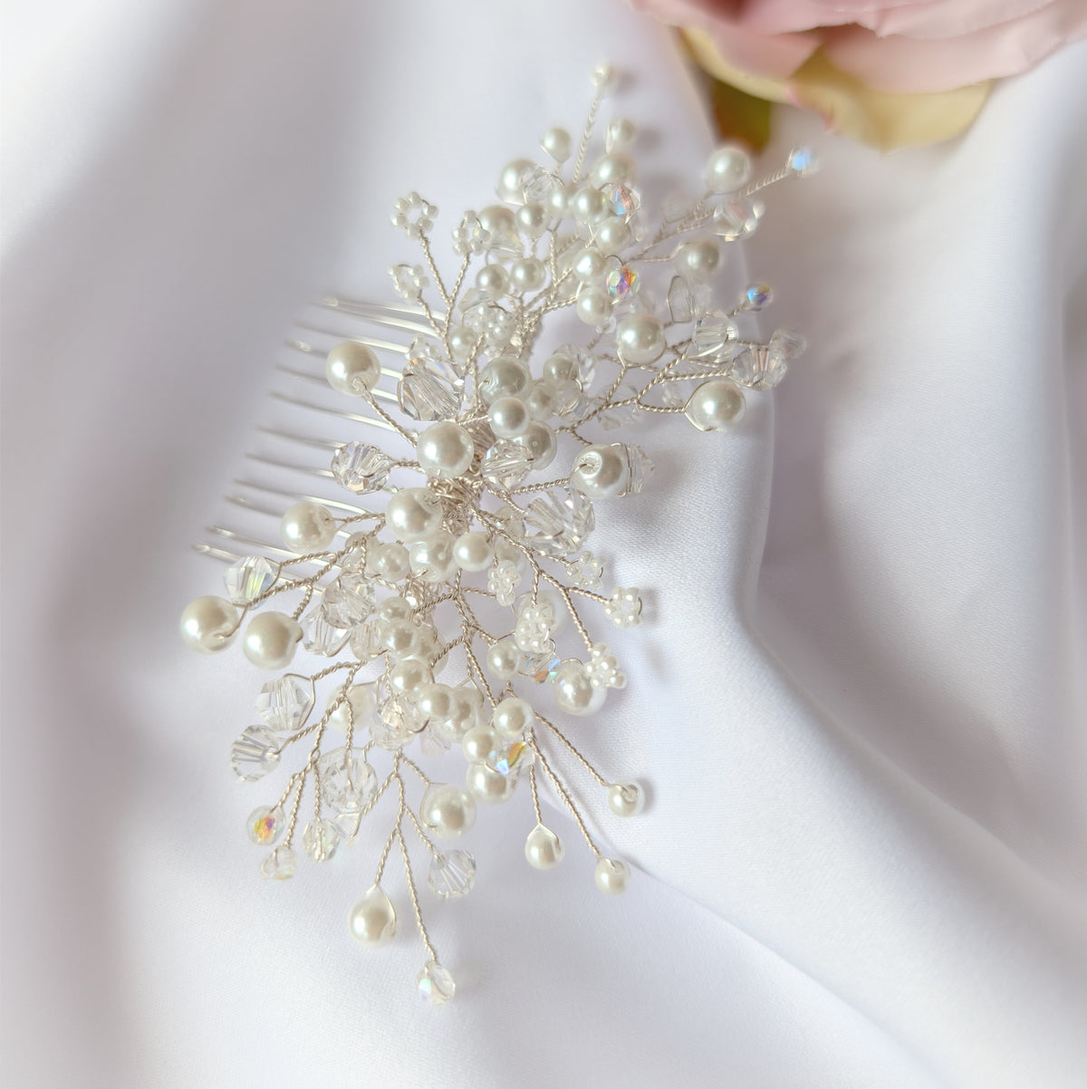 Wedding hair accessory, Handmade pearl and crystal bead hair comb, Bridal hair piece