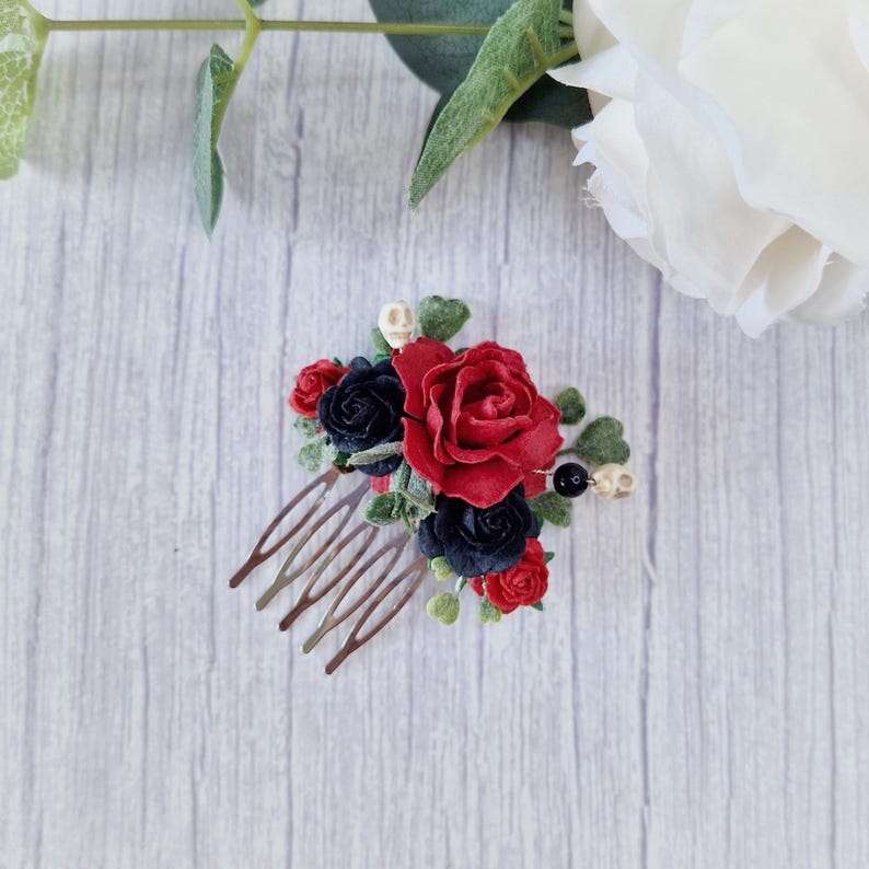 Red and black rose hair comb, Gothic hair accessories, Bridesmaid hair piece